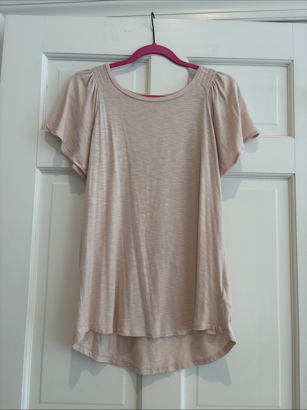 Old Navy Light Blush Short Sleeve Scoop Neck Tee